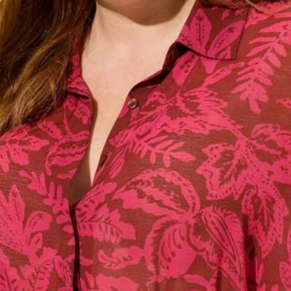 NWT Torrid Size 3 Chiffon Dolman Button Up Blouse - Picture 2 of 7